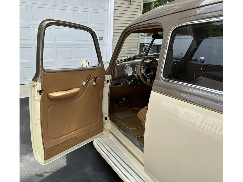 1949 Chevrolet Suburban 3rd Gen - Image 30 of 31