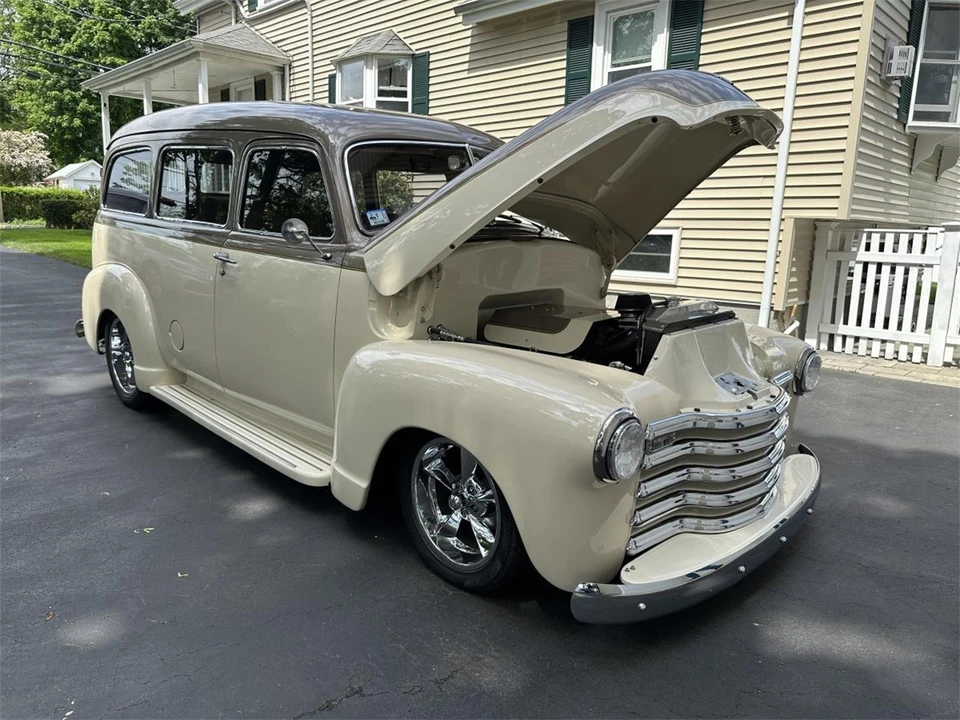 1949 Chevrolet Suburban 3rd Gen - Image 14 of 31