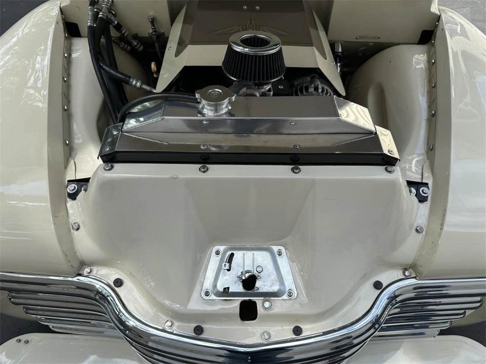 1949 Chevrolet Suburban 3rd Gen - Image 16 of 31
