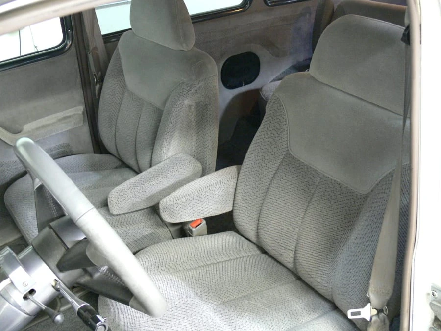 1949 Chevrolet Suburban 3rd Gen - Image 4 of 8