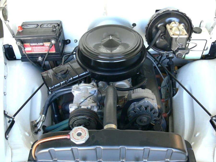 1949 Chevrolet Suburban 3rd Gen - Image 7 of 8