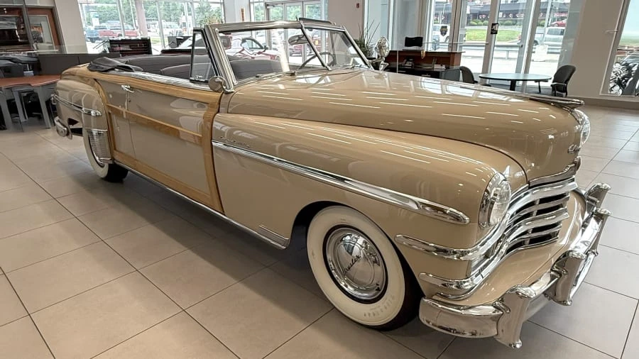 1949 Chrysler Town & Country - Image 6 of 22
