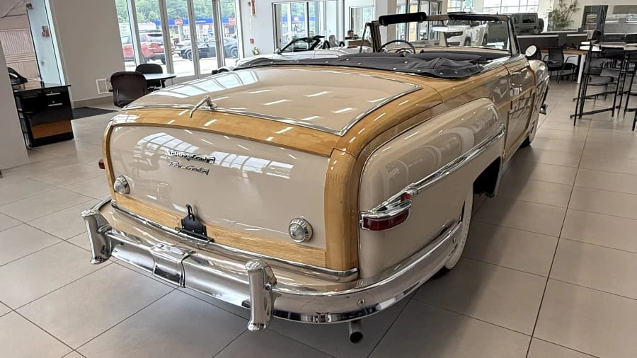 1949 Chrysler Town & Country - Image 3 of 22