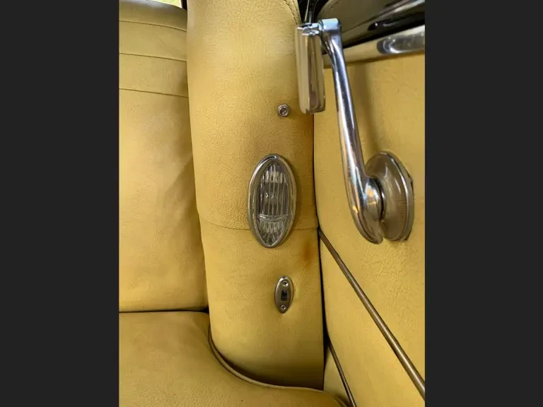 1949 Chrysler Town & Country - Image 19 of 23