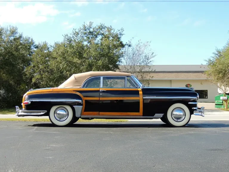 1949 Chrysler Town & Country - Image 6 of 23