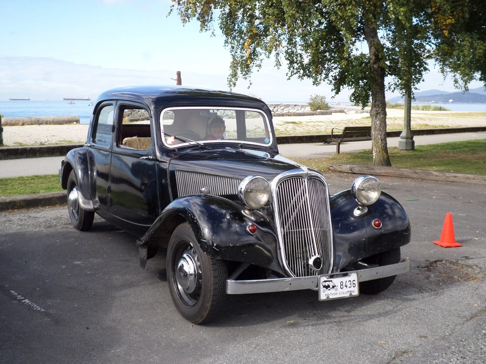 1949 Citroen Traction Avant - Image 2 of 31