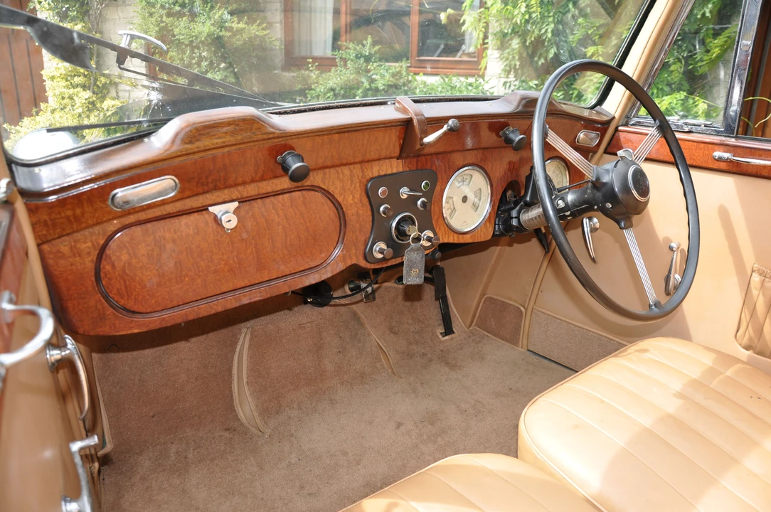 1949 Daimler - Image 2 of 4