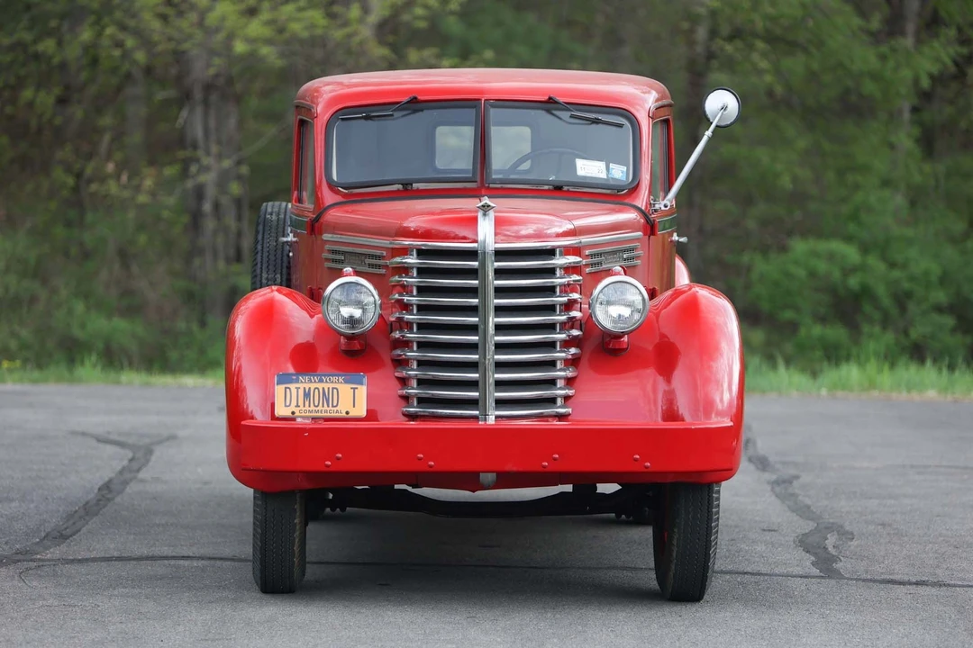 1949 Diamond T - Image 2 of 31