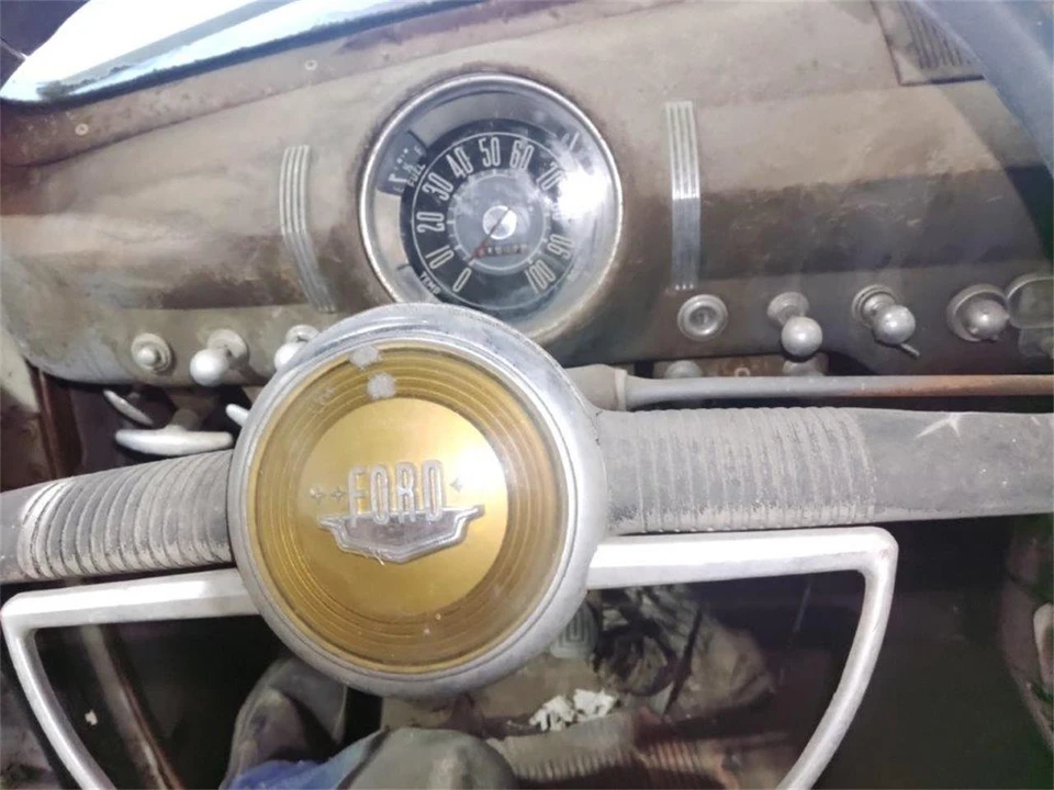 1949 Ford Shoebox - Image 9 of 16