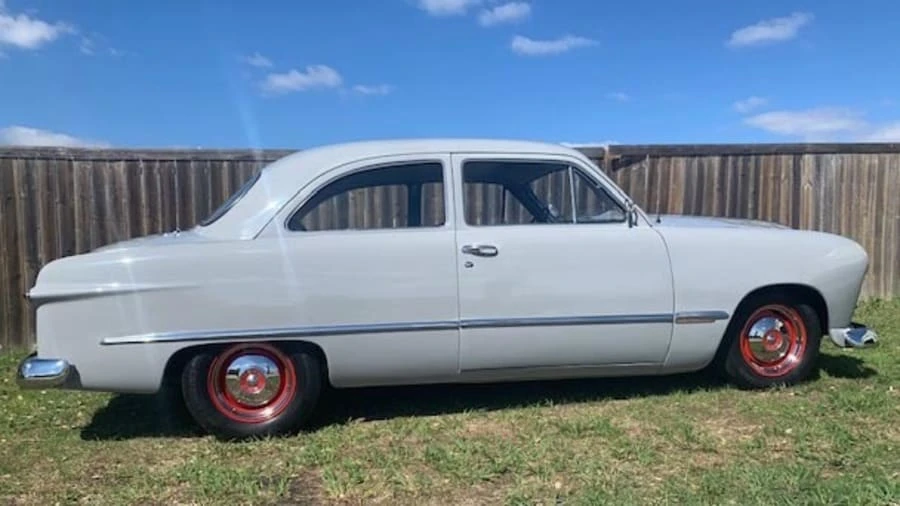 1949 Ford Shoebox - Image 2 of 10