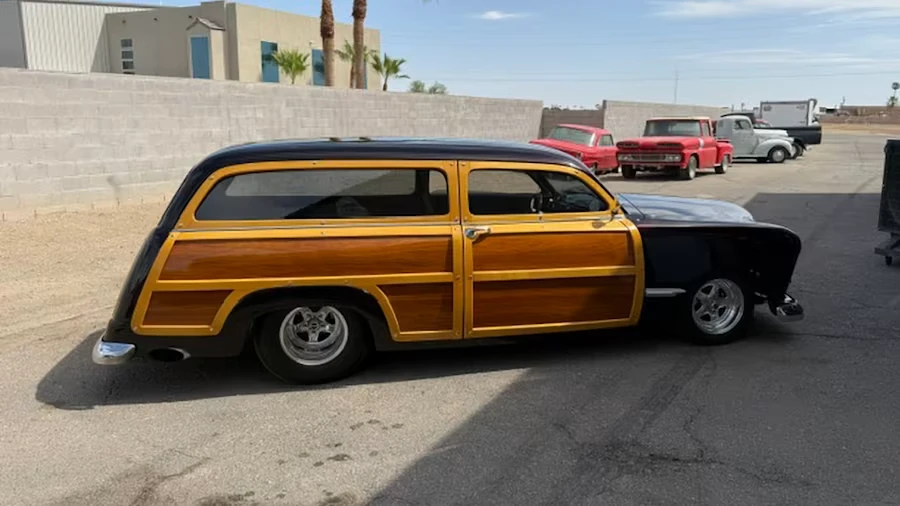 1949 Ford Country Squire - Image 2 of 20