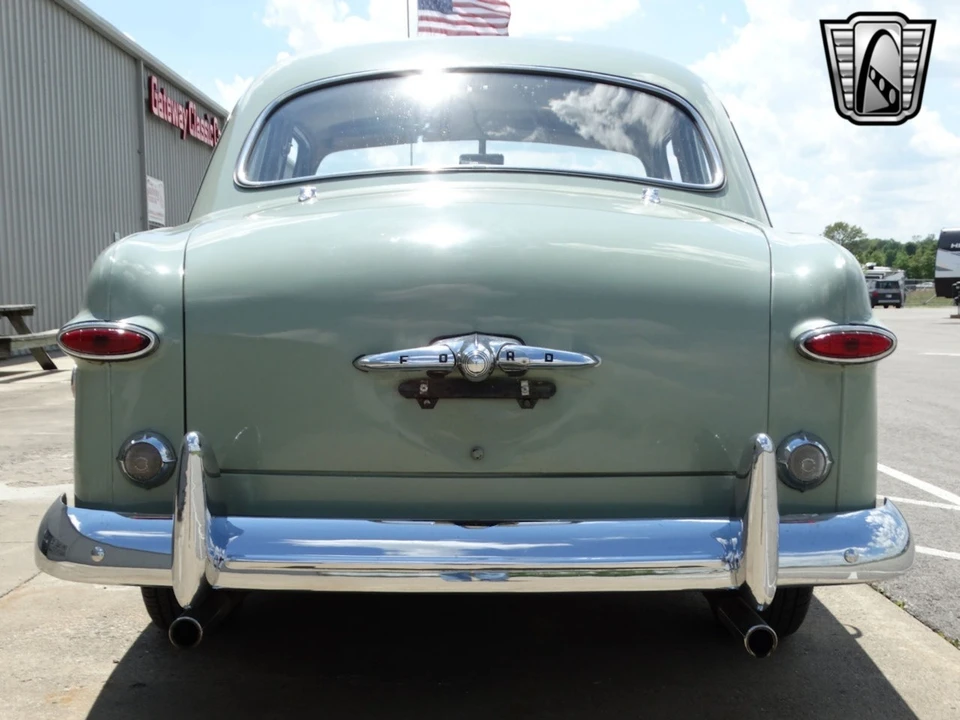 1949 Ford Customline - Image 8 of 21
