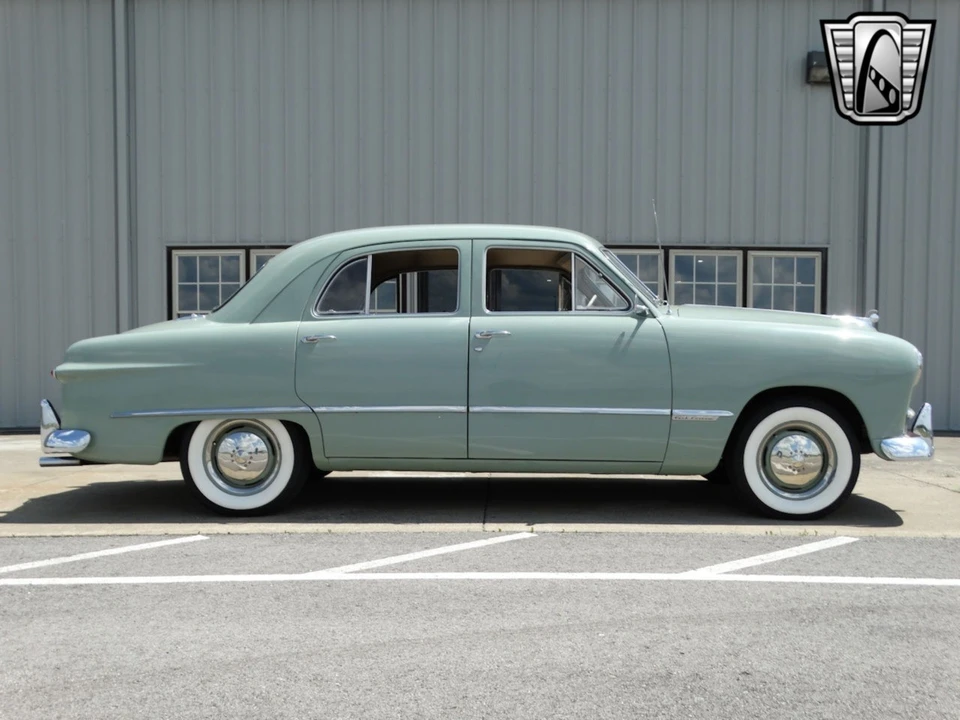1949 Ford Customline - Image 10 of 21