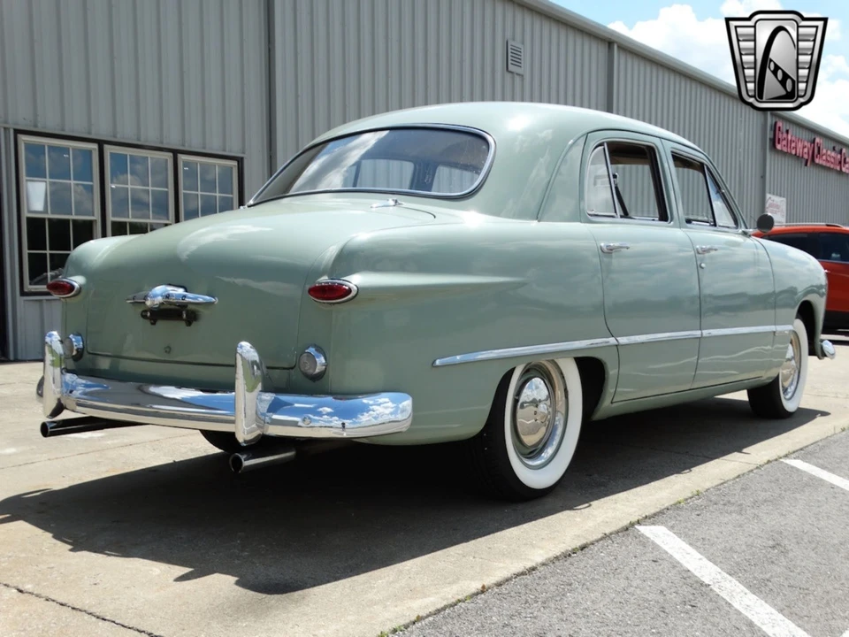 1949 Ford Customline - Image 9 of 21
