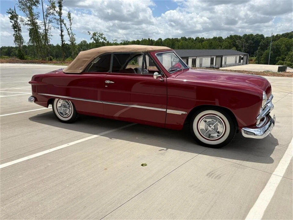 1949 Ford Customline - Image 21 of 31