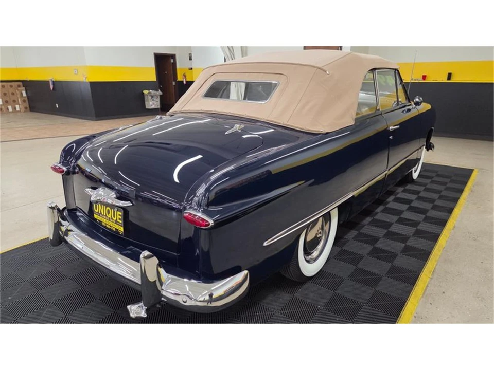 1949 Ford Customline - Image 25 of 31