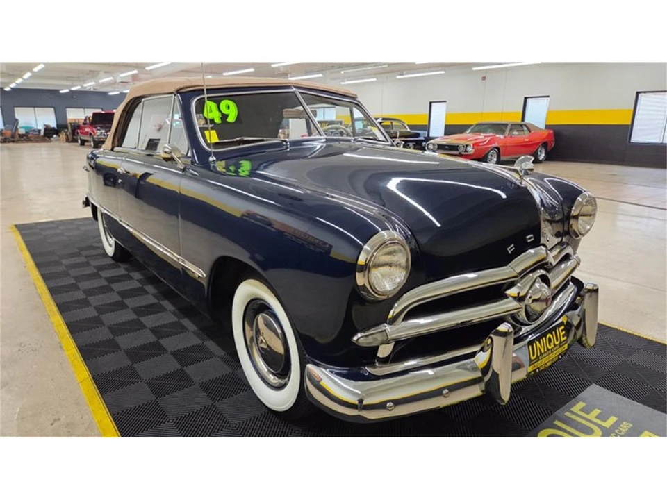 1949 Ford Customline - Image 24 of 31
