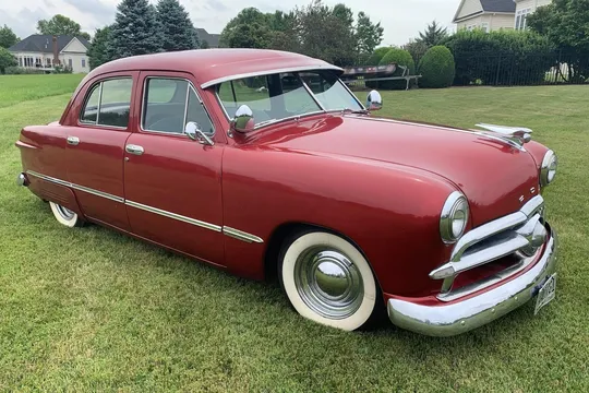 1949 Ford Custom Fordor Sedan