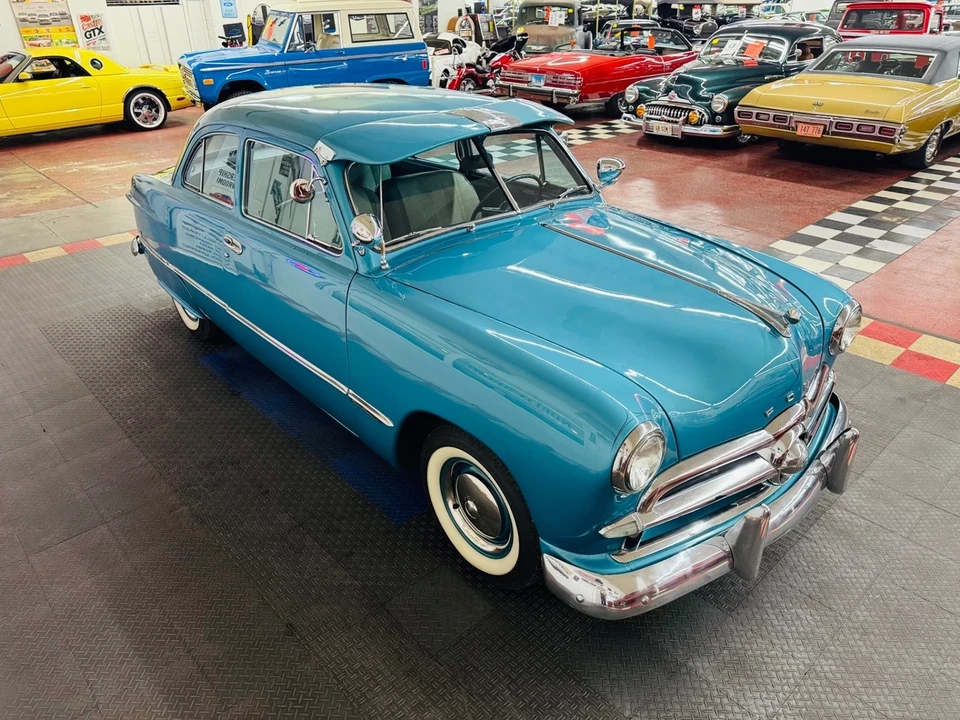1949 Ford Customline - Image 19 of 21