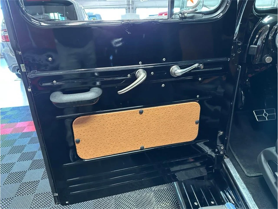 1949 Ford F-Series 1st Gen - Image 15 of 31