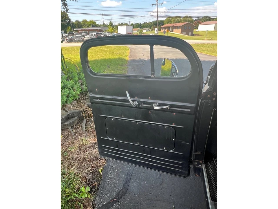 1949 Ford Shoebox - Image 10 of 31
