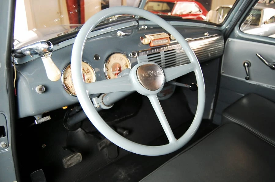 1949 GMC Carryall Suburban 3rd Gen - Image 4 of 8