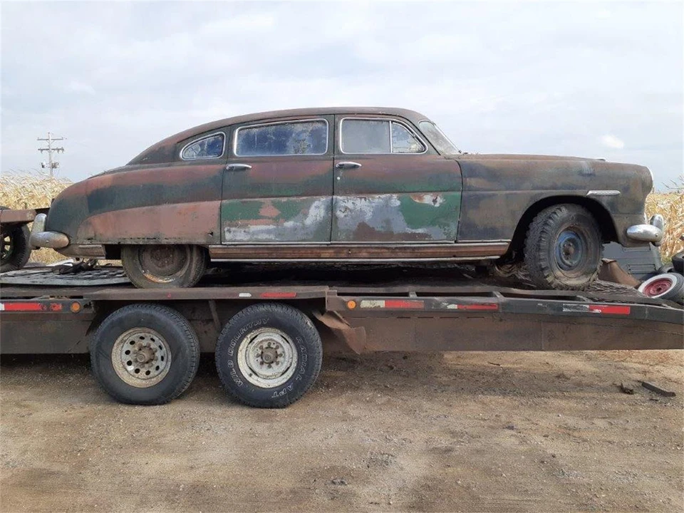 1949 Hudson Commodore - Image 2 of 8