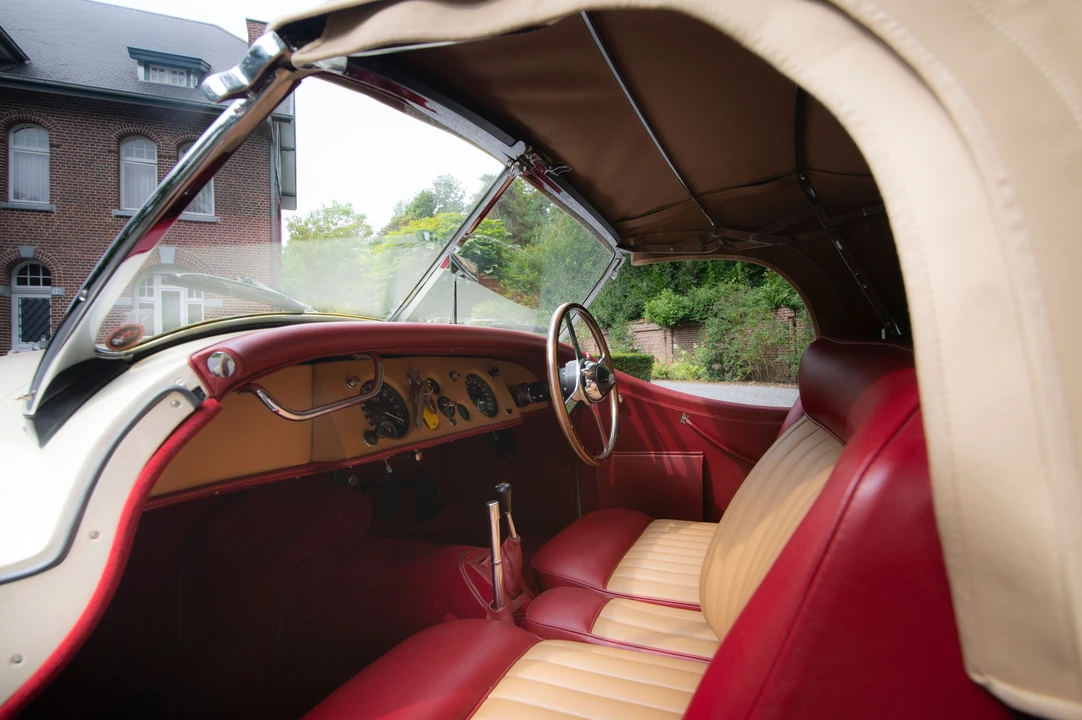 1949 Jaguar XK120 OTS Roadster - Image 8 of 31