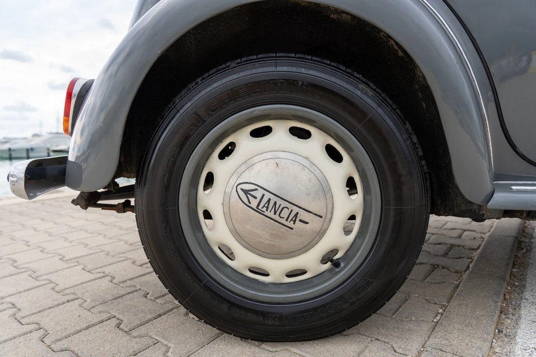 1946 Lancia - Image 17 of 30