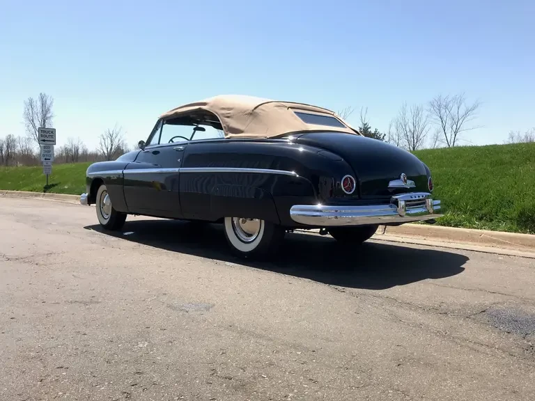 1949 Lincoln Cosmopolitan - Image 3 of 16