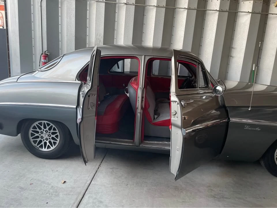 1949 Lincoln Cosmopolitan - Image 4 of 10