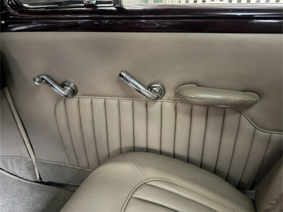 1949 Mercury Eight - Image 16 of 31
