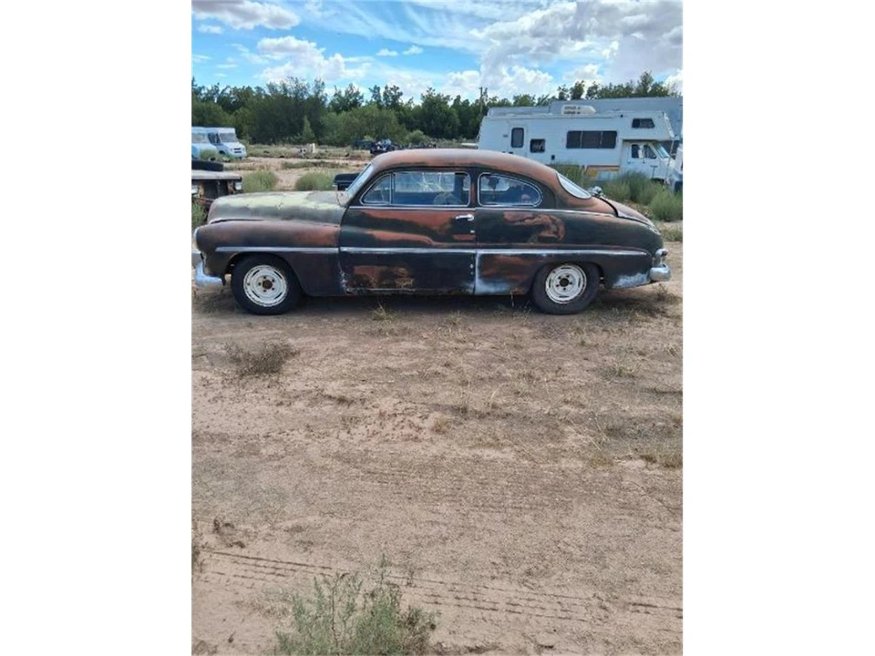 1949 Mercury Eight - Image 4 of 21
