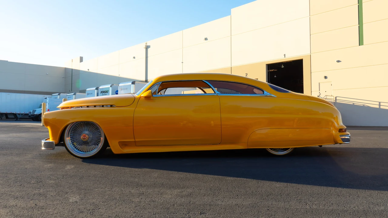 1949 Mercury Eight - Image 2 of 31