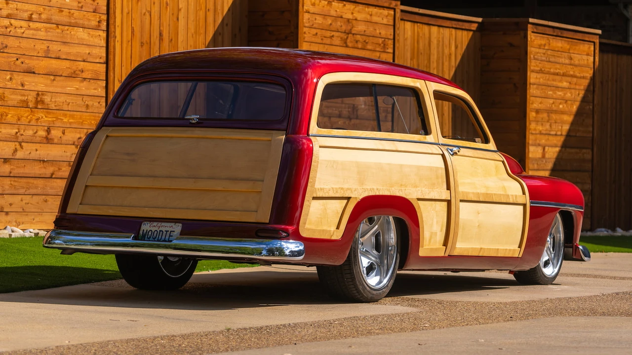 1949 Mercury Eight - Image 13 of 27