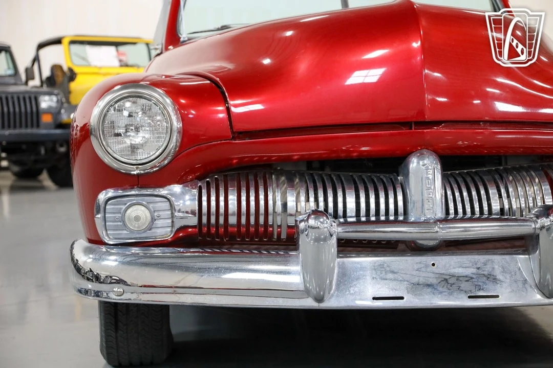 1949 Mercury Eight - Image 9 of 12