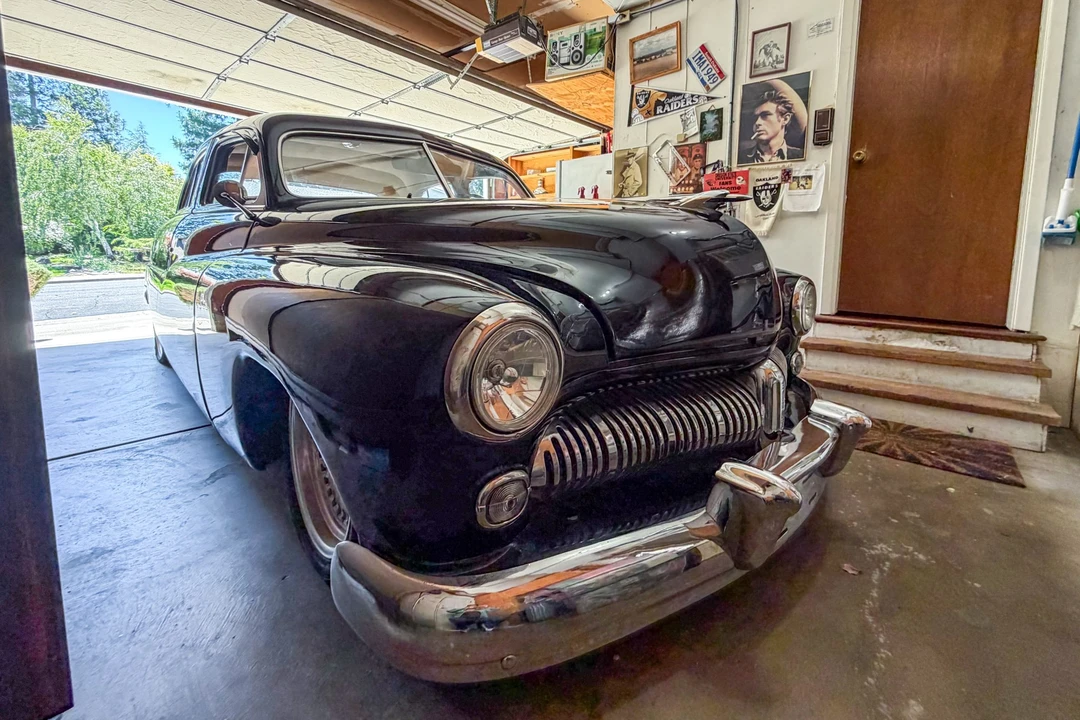 1949 Mercury Eight - Image 2 of 31