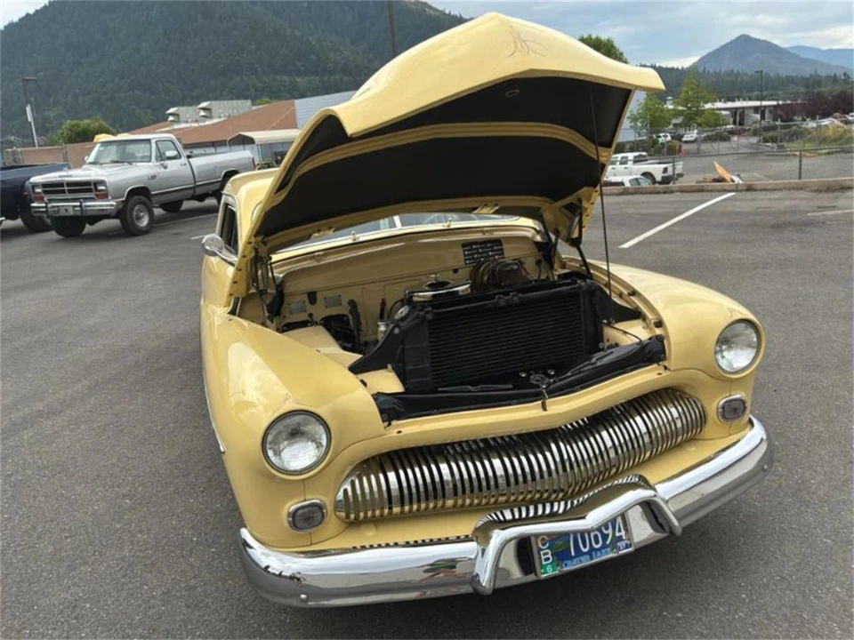 1949 Mercury Eight - Image 2 of 24