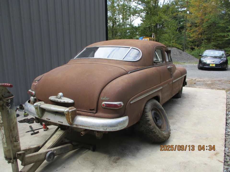 1949 Mercury Eight - Image 11 of 20