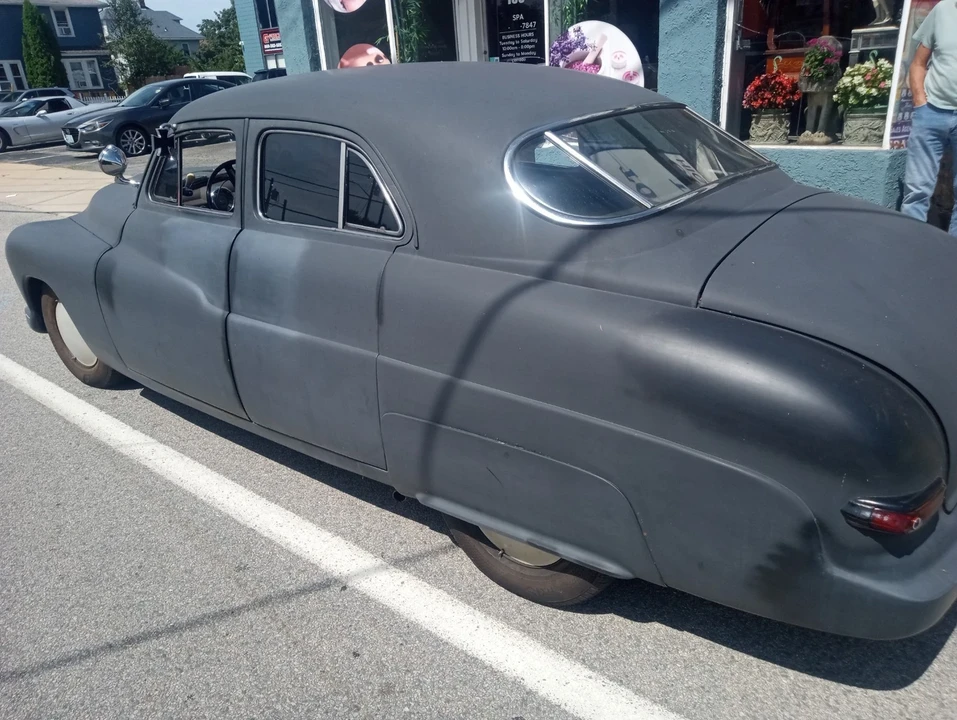 1949 Mercury Eight - Image 10 of 19