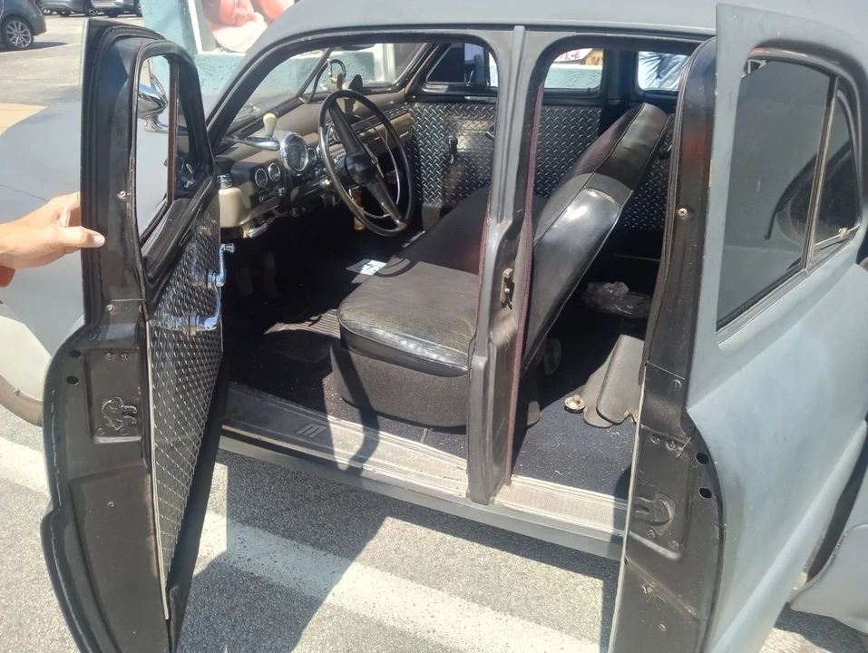 1949 Mercury Eight - Image 7 of 19
