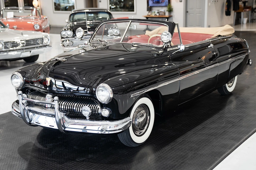 1949 Mercury Eight - Image 3 of 31