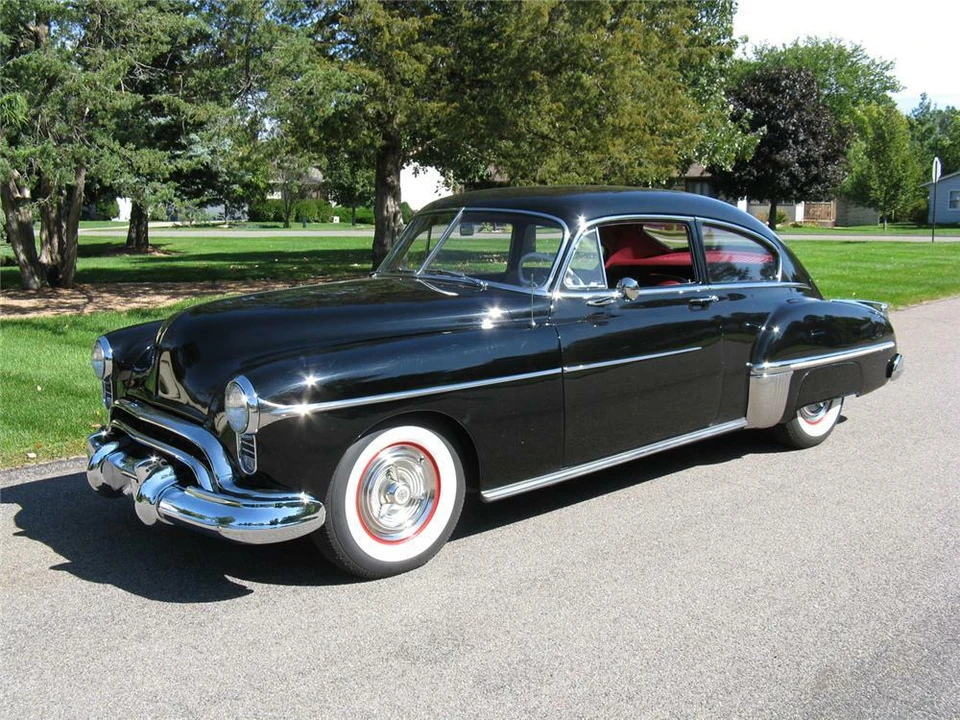 1949 Oldsmobile 88 - Image 2 of 3