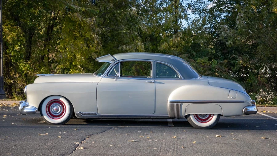 1949 Oldsmobile 88 - Image 2 of 20