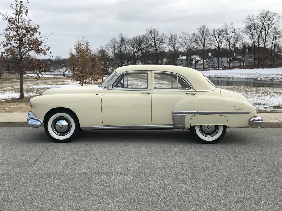1949 Oldsmobile 88 - Image 2 of 8