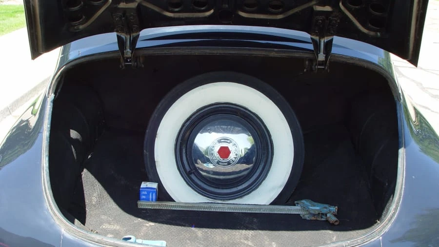 1949 Packard Eight - Image 8 of 10