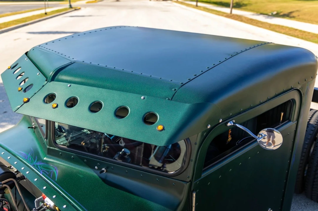 1949 Peterbilt - Image 10 of 21
