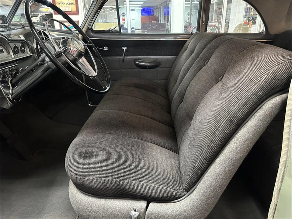 1949 Pontiac Chieftain - Image 17 of 31