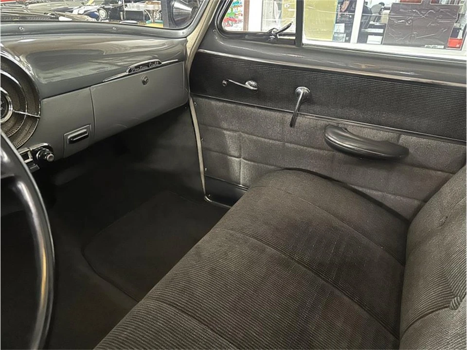 1949 Pontiac Chieftain - Image 25 of 31