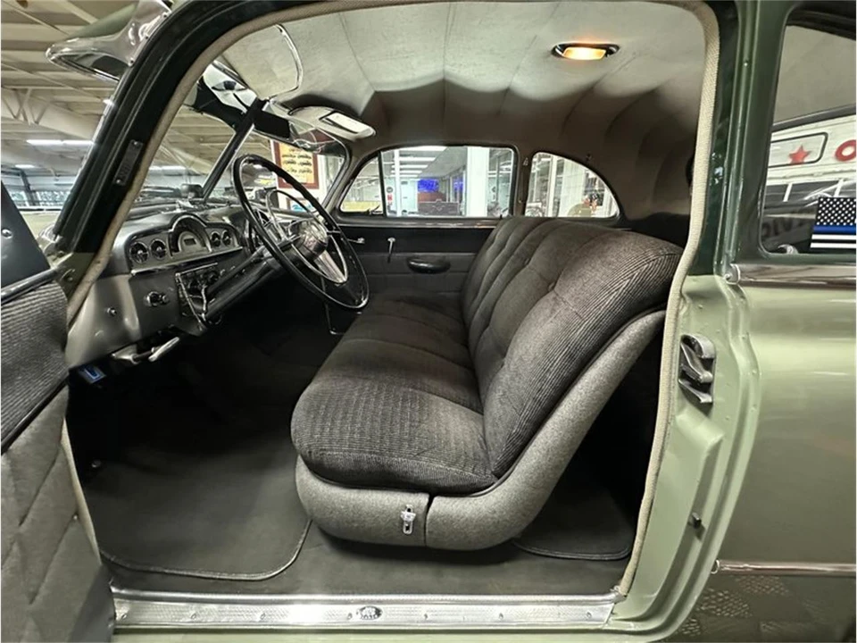 1949 Pontiac Chieftain - Image 16 of 31